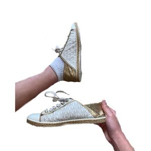 Michael Kors Gold/White shoes size 9.5